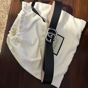 Child size large Gucci belt worn 1 time perfect shape!